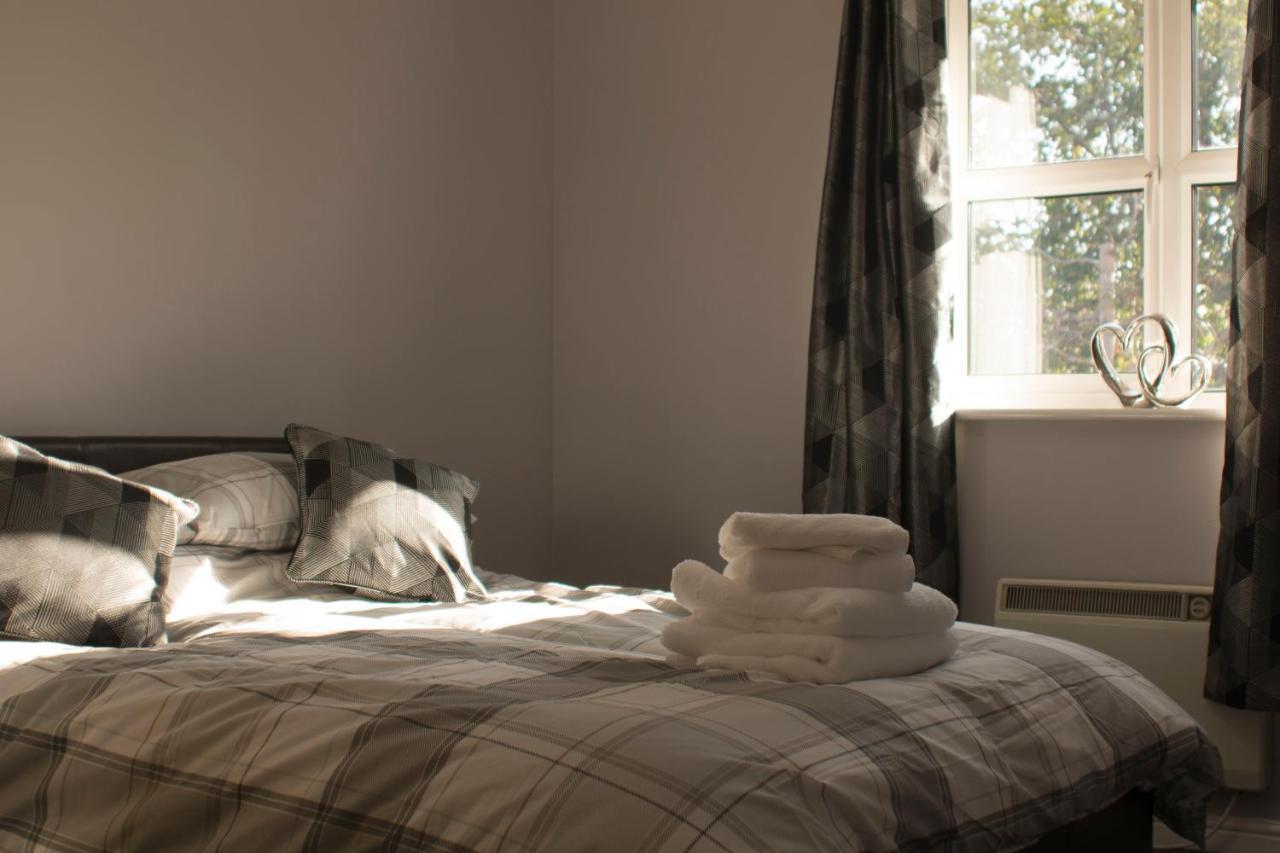 The Bell Apartment. Modern, Stylistic & Luxurious Falkirk Eksteriør bilde